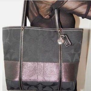 Vintage COACH Black/Gray Signature Stripe Tote Bag Shoulder Purse 11098